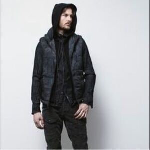 New Rogue Quilted Puffer Vest with Hood Phantom Black Camouflage Camo Size XXL